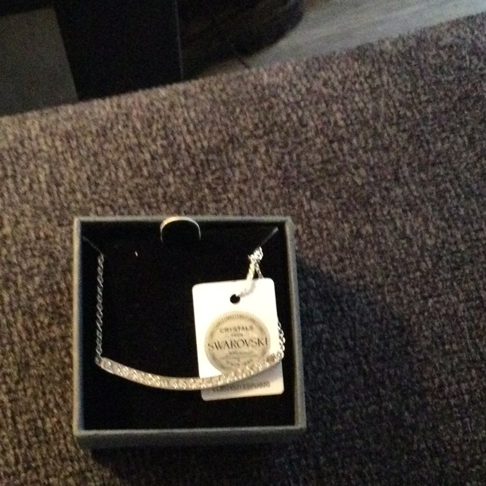 NIC & SYD SWAROVSKI Crystal Necklace. Adjustable Chain. - Picture 6 of 7